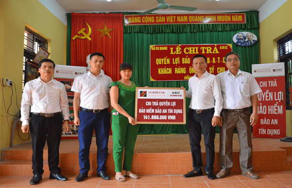 ABIC Hà Nội chi trả quyền lợi bảo hiểm Bảo an tín dụng cho khách hàng tại Agribank CN huyện Ân Thi